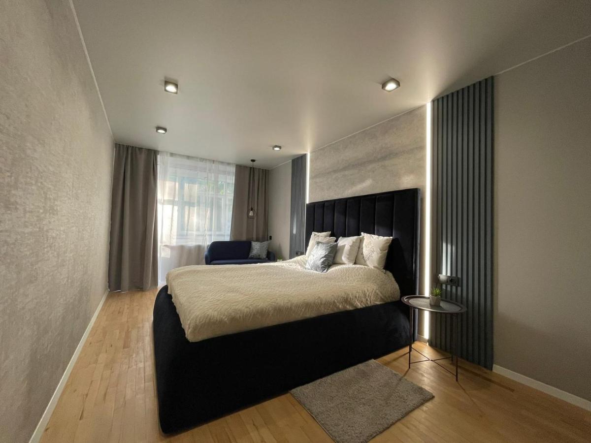 Citadel Vip Apartment Lviv Exterior photo